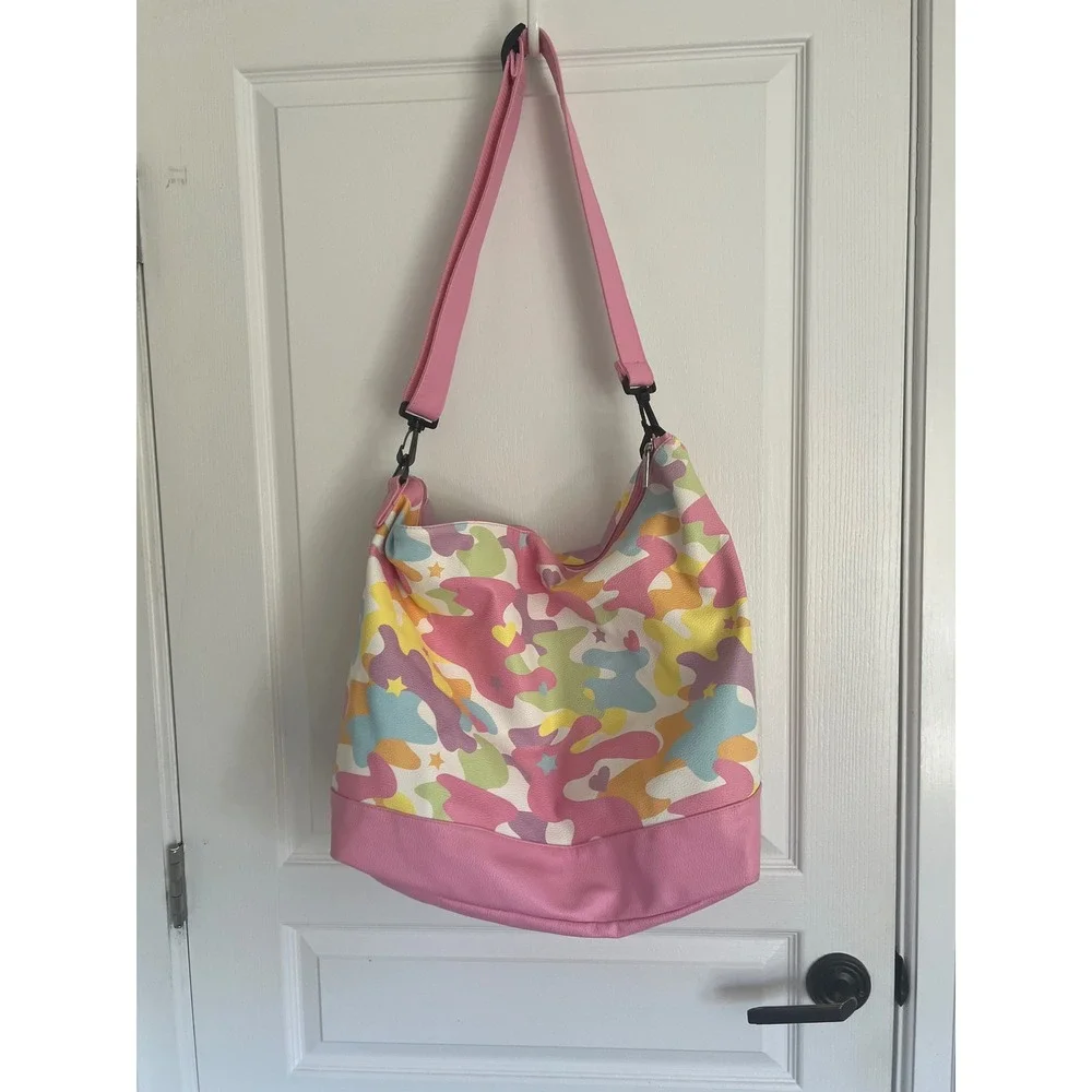 Iscream Rainbow Camo Weekender Bag Overnight Travel Summer Duffle Sleepover Bag